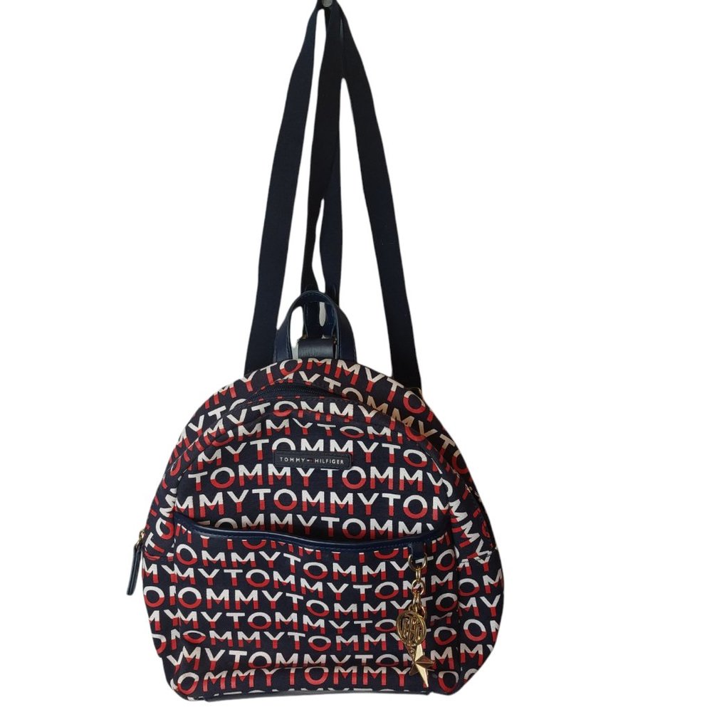 Tommy Hilfiger Medium size backpack - Like New 25$